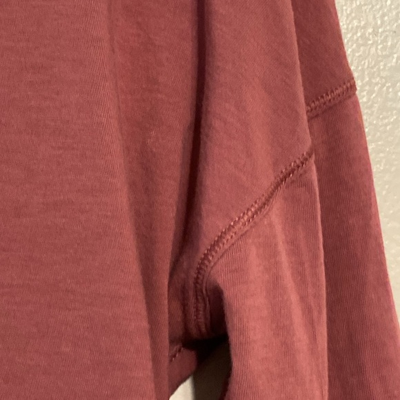 Lululemon To The Point Long Sleeve Loose Fit Misty Merlot Tee-Shirt - Picture 8 of 14